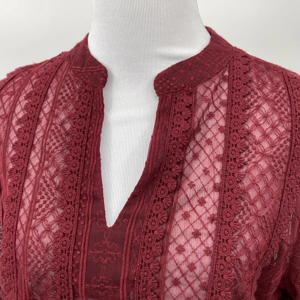 Chico's Popover Blouse Womens Size 1 8/10 M Burgundy Red V-Neck See Through Lace - Picture 3 of 13